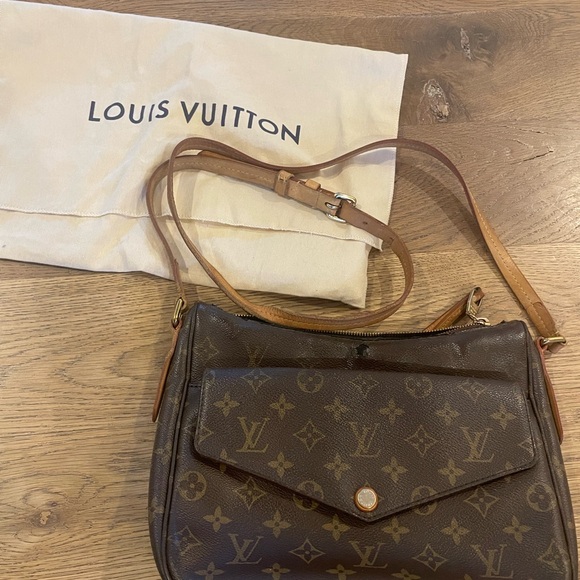 Louis Vuitton monogram Mabillon crossbody purse - Picture 15 of 15